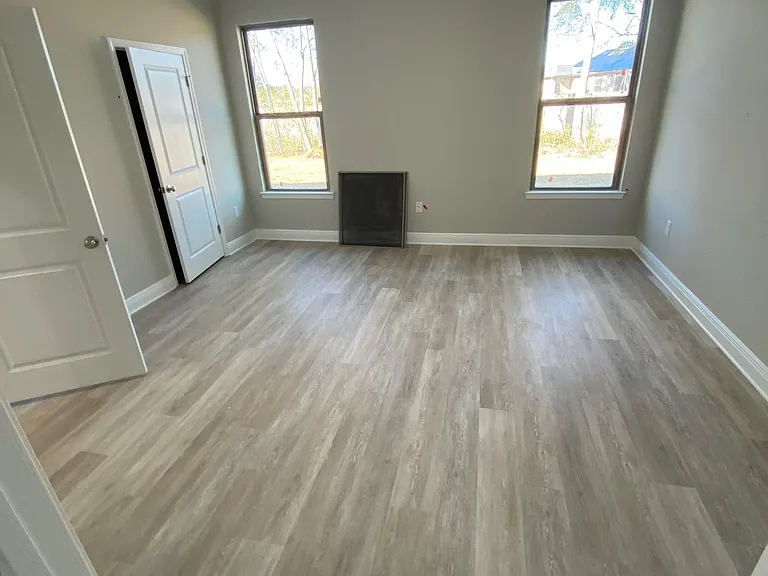 3928 Shady Grove Dr — Photo 6