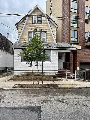 5th image of 1334 E 14th St