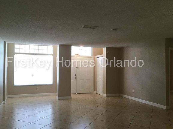 4th image of 8217 Cathy Ann St