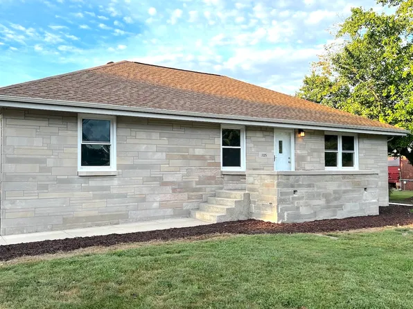 105 W Jackson St, Mahomet, IL 61853