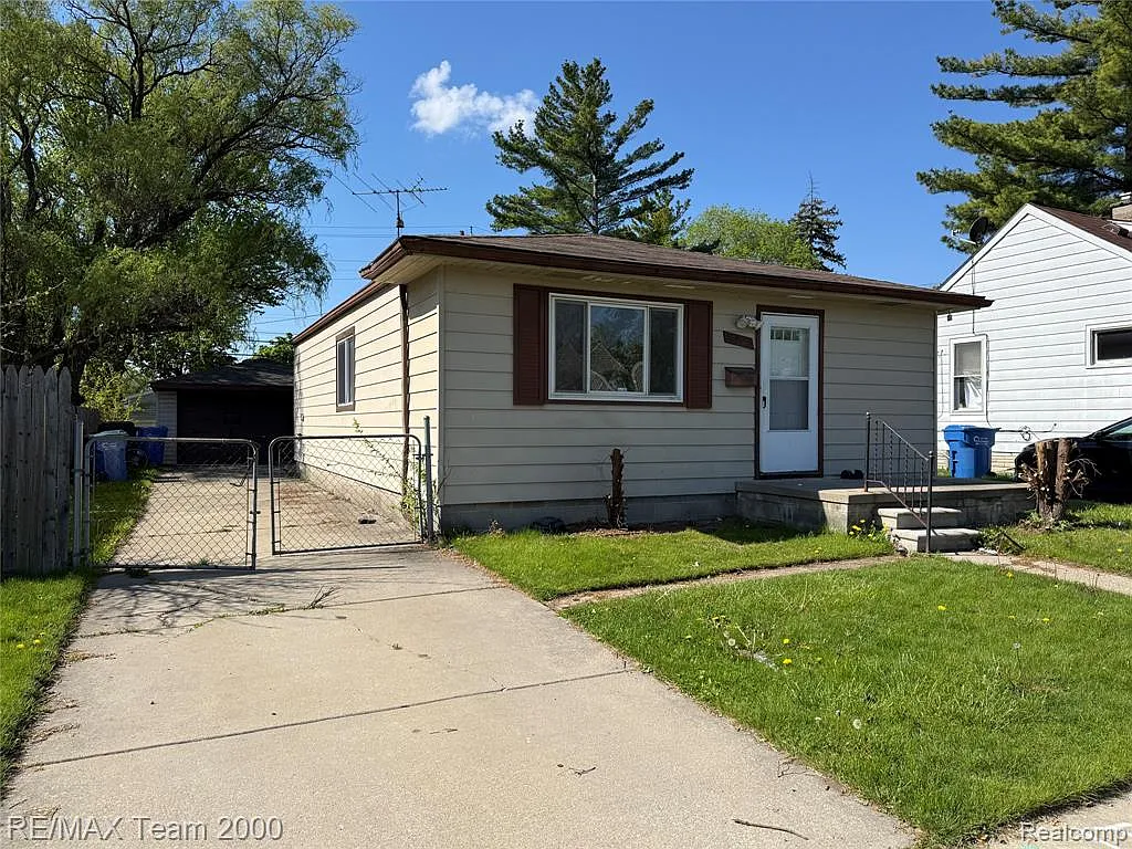 Building Photo - 12846 Georgiana Ave
