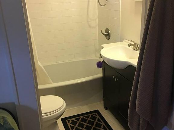 3rd image of 107 Caroline St APT E