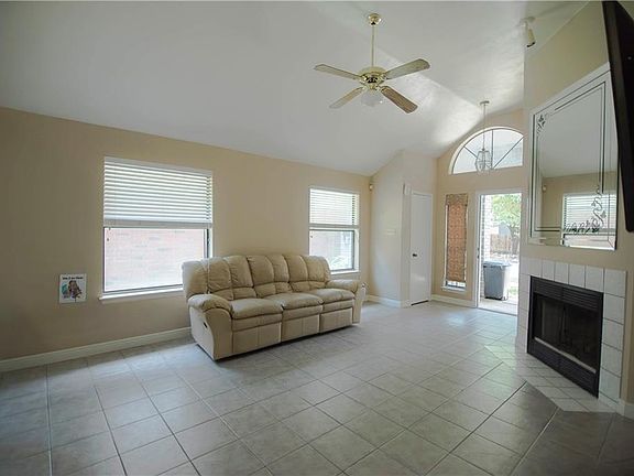 5th image of 6732 Driffield Cir E