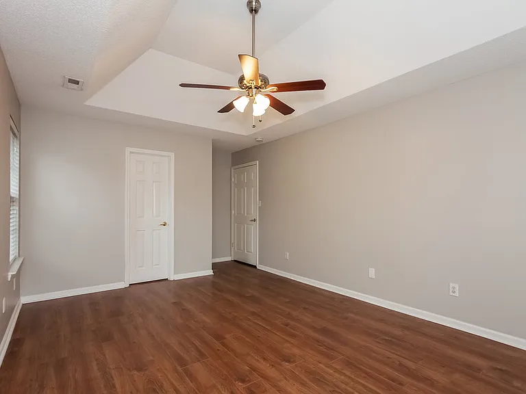 5937 Hedgecrest Pl — Photo 11