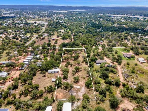 369 Wood Forest Rd, Kingsland, TX 78639