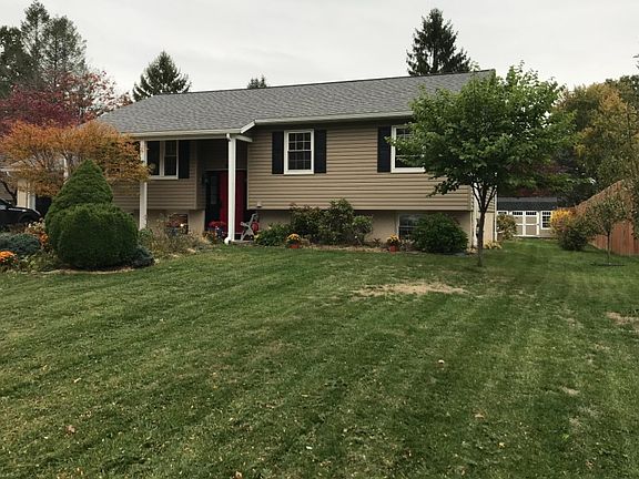 3rd image of 117 Denton Ave
