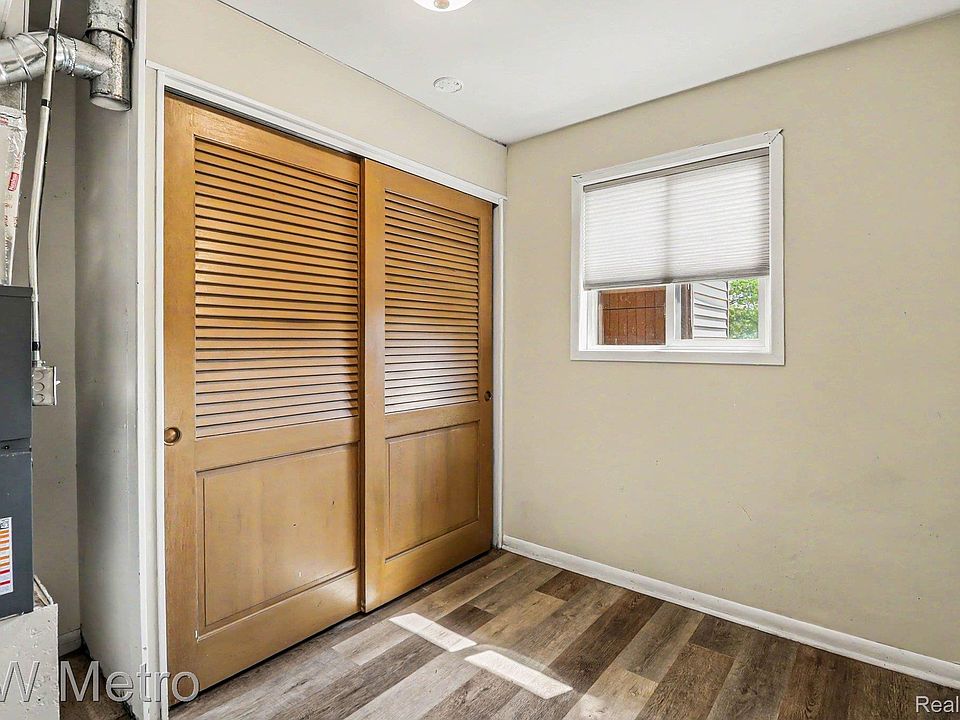 657 Dunleavy Dr, photo 12