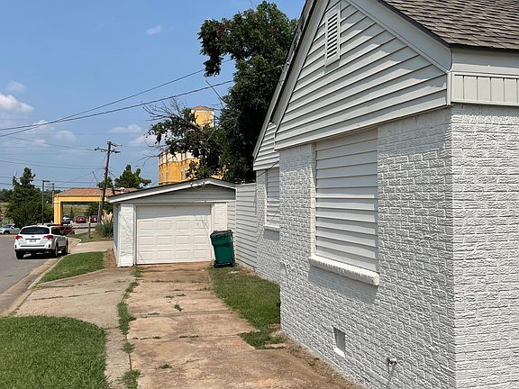 side drive to garage