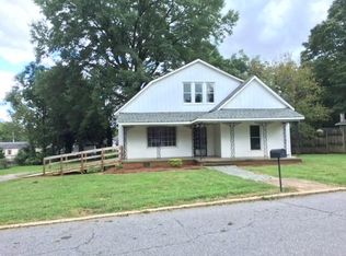 301 W C St, Newton, NC 28658