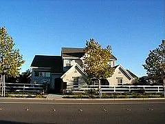 481 Alden Ln photo 1