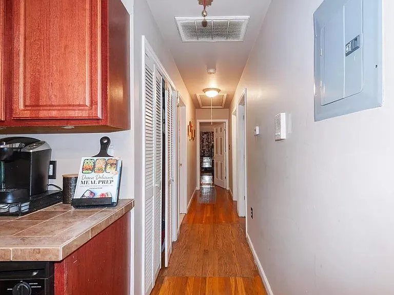 62 Virginia Ave #2 — Photo 7