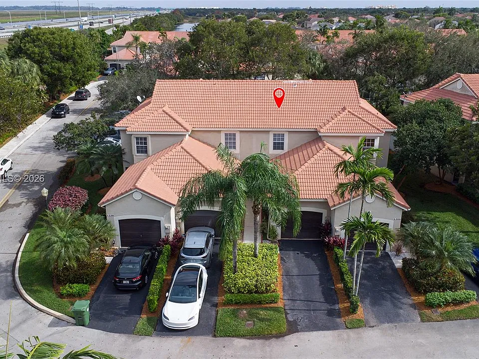 1210 Sorrento Dr
