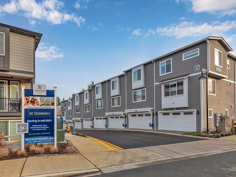 15423 Admiralty Way #E3 — Photo 7