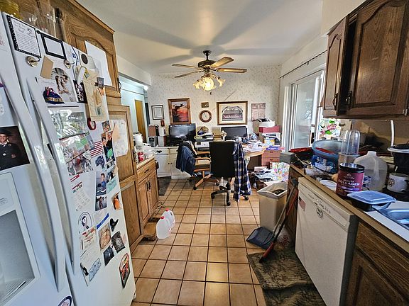 3rd image of 2094 Meyer Ct