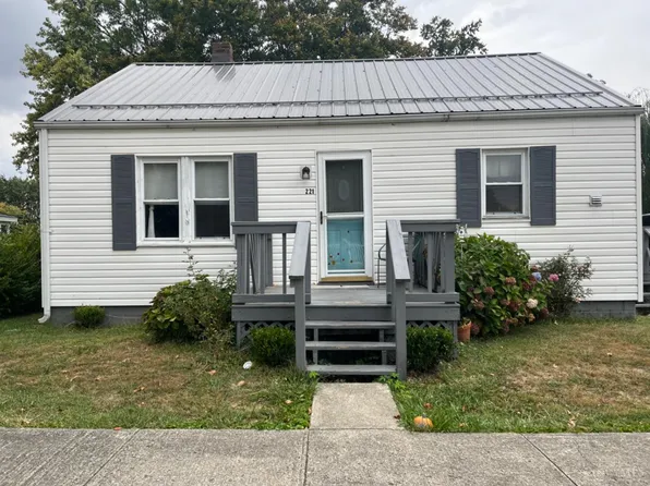 221 Sycamore St N, Lynchburg, OH 45142