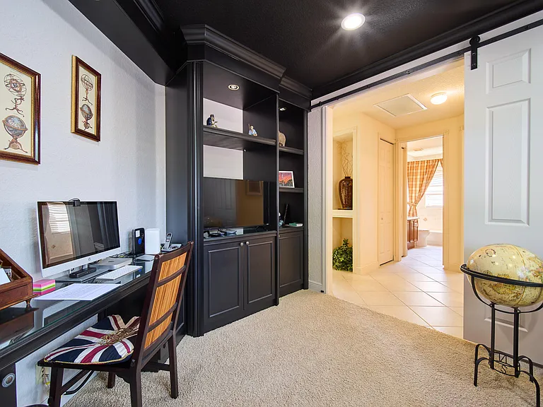 8282 Spyglass Dr — Photo 16