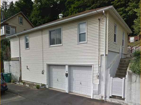 68 New St, Seymour, CT 06483