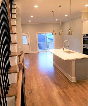 5th image of 2840 N Dawson Ave