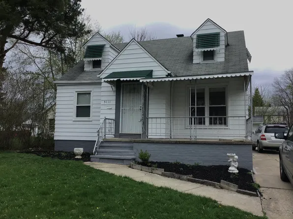 5111 Thomas St, Maple Heights, OH 44137