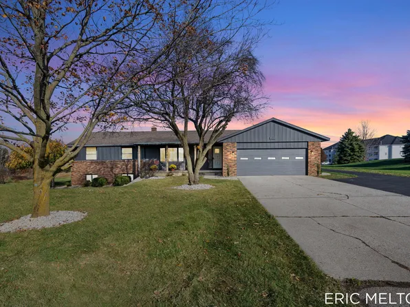 2965 Quincy St, Hudsonville, MI 49426