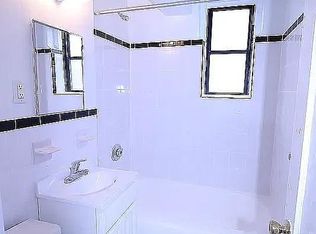 86-91 208th St #1, Queens Village, NY 11427