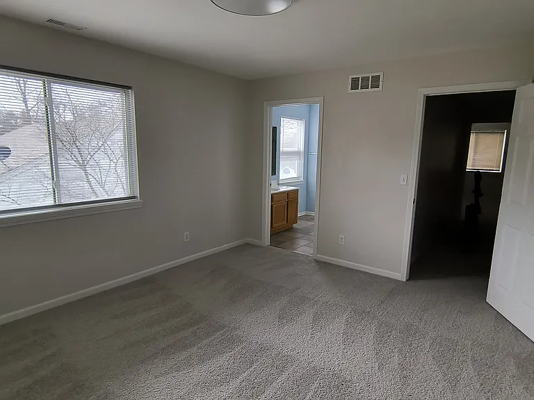 817 Swanson Ct — Photo 6