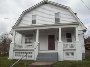 327 E Pike St, Houston, PA 15342