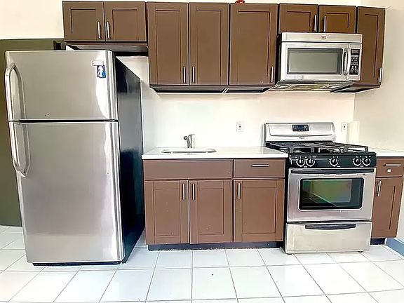 3rd image of 2375 Adam Clayton Powell Jr Blvd APT 6
