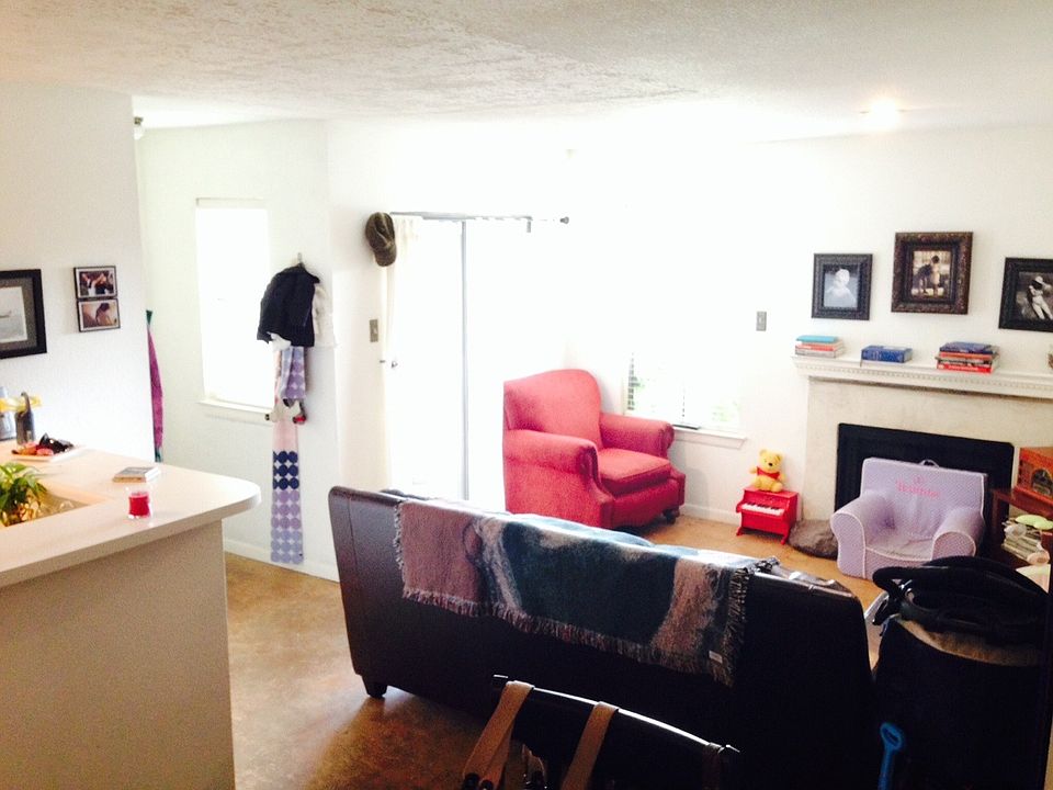 1st image of 4500 E Oltorf St APT 203