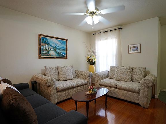 5th image of 48 Dawn Rose Court