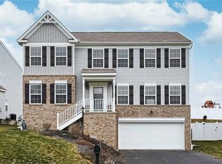 214 Horse Shoe Dr, Clinton, PA 15026