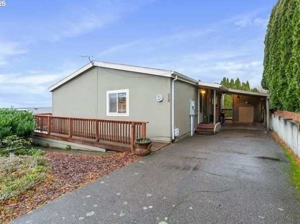 938 SW Brianne Cir, Troutdale, OR 97060