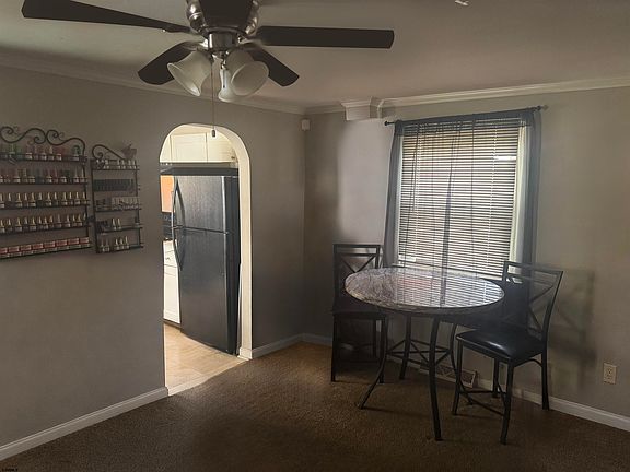 2nd image of 308 E Magnolia Ave