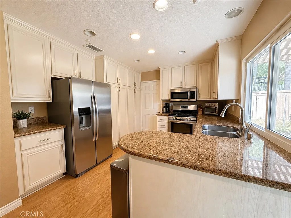 Building Photo - 2549 Paseo Tortuga