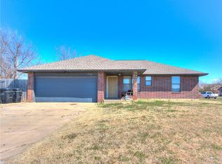 1500 N Santa Fe Ave, Moore, OK 73160