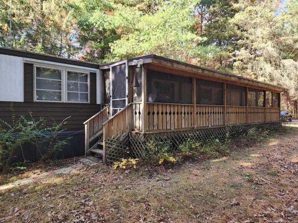 1113A Chicago Ln, Friendship, WI 53934
