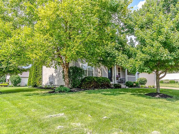 3rd image of 1236 Oakwood Ln