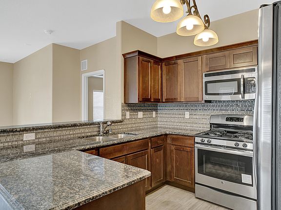 5th image of 11652 Grotto Bay Ct