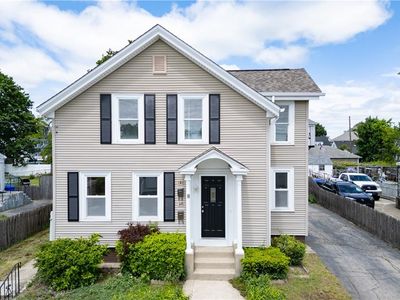 130 Hunts Ave, Pawtucket, RI, 02861