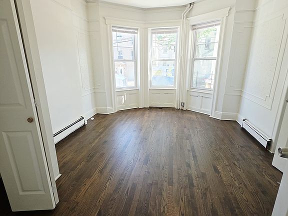 3rd image of 133 Boyd Ave #1C