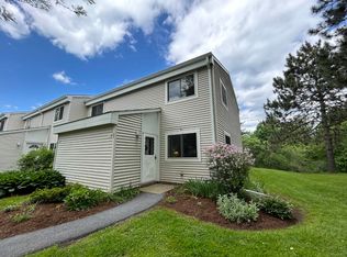 J1 Grandview Dr, South Burlington, VT 05403