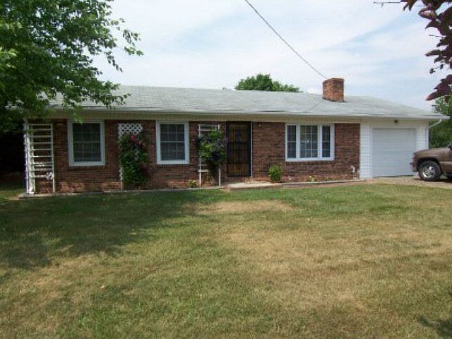 1st image of 103 Archery Ln