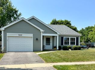 707 Cherry Valley Rd, Vernon Hills, IL 60061