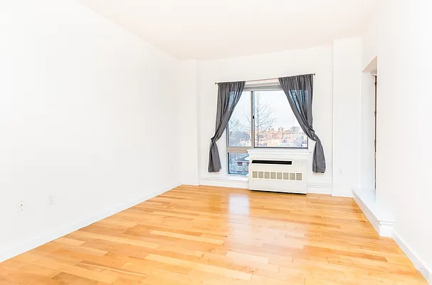 Rented by Halstead Real Estate | media 6