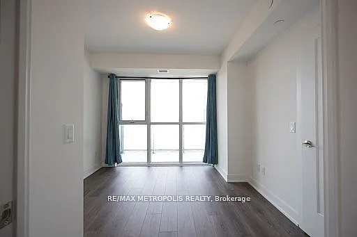 2545 Simcoe St N #412 — Photo 1