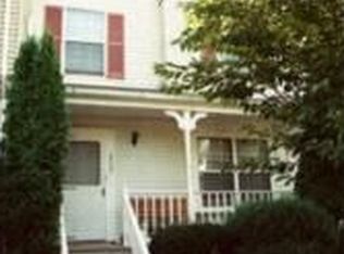 4207 Gibson Ct, Woodbridge, VA 22193