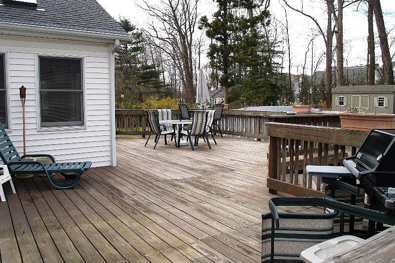 2nd image of 9 Townsend Dr