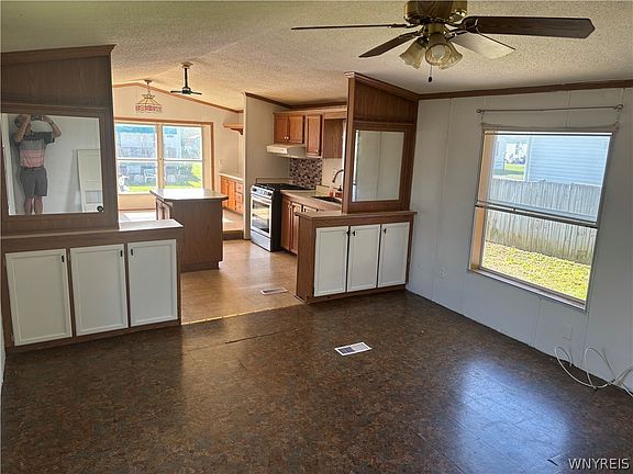 4th image of 1256 Ridgewood Dr