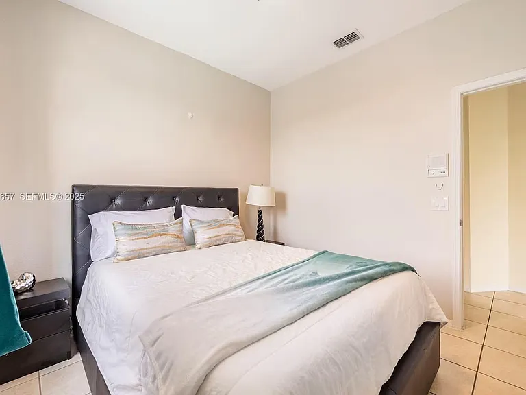 2139 Mallard Creek Cir — Photo 12