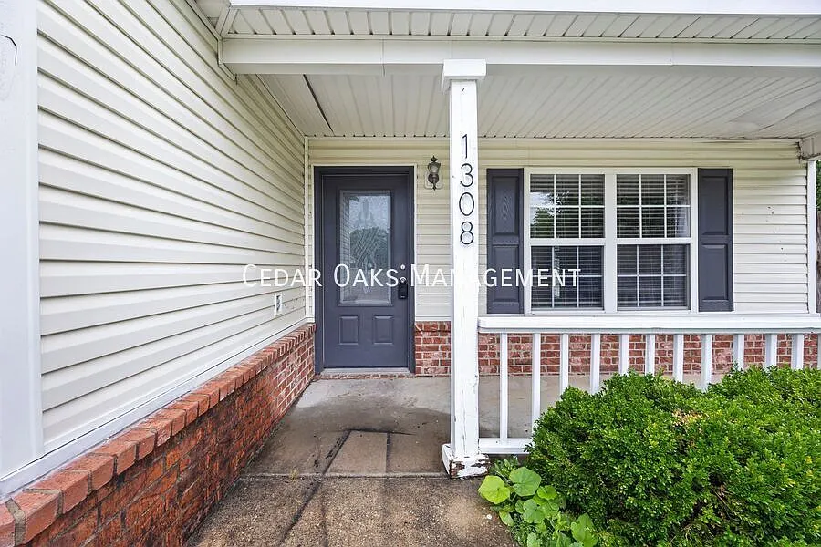 Rogers Home with Garage, Patio & Fenced Outdoor Area — Photo 3